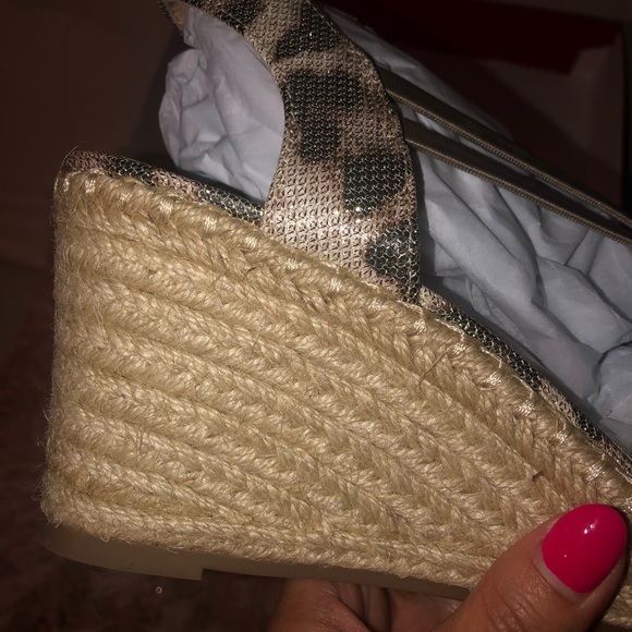 Impo, size 10, leopard print - Picture 5 of 6